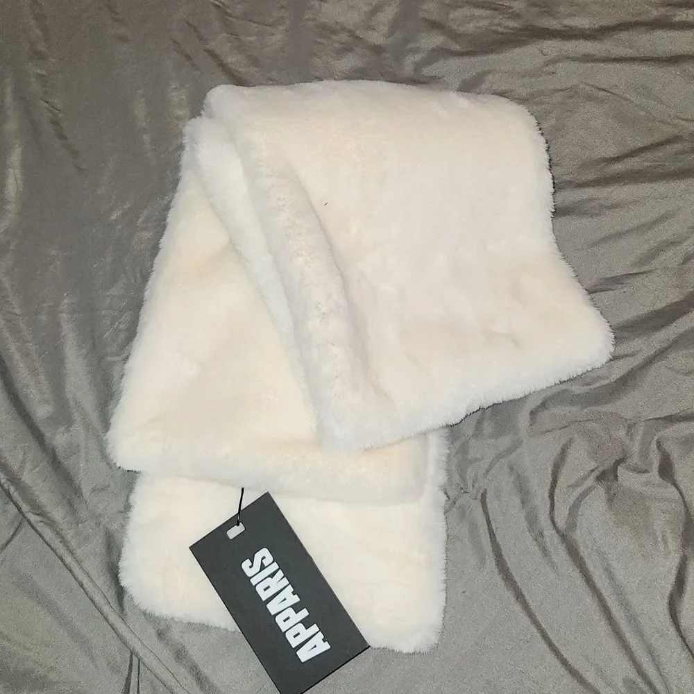 Apparis Bambi Plush Vegan Scarf • NWT • Luxe Faux Fur Accessory